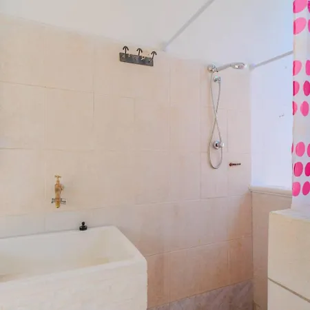 Ottavia بيت للعطل